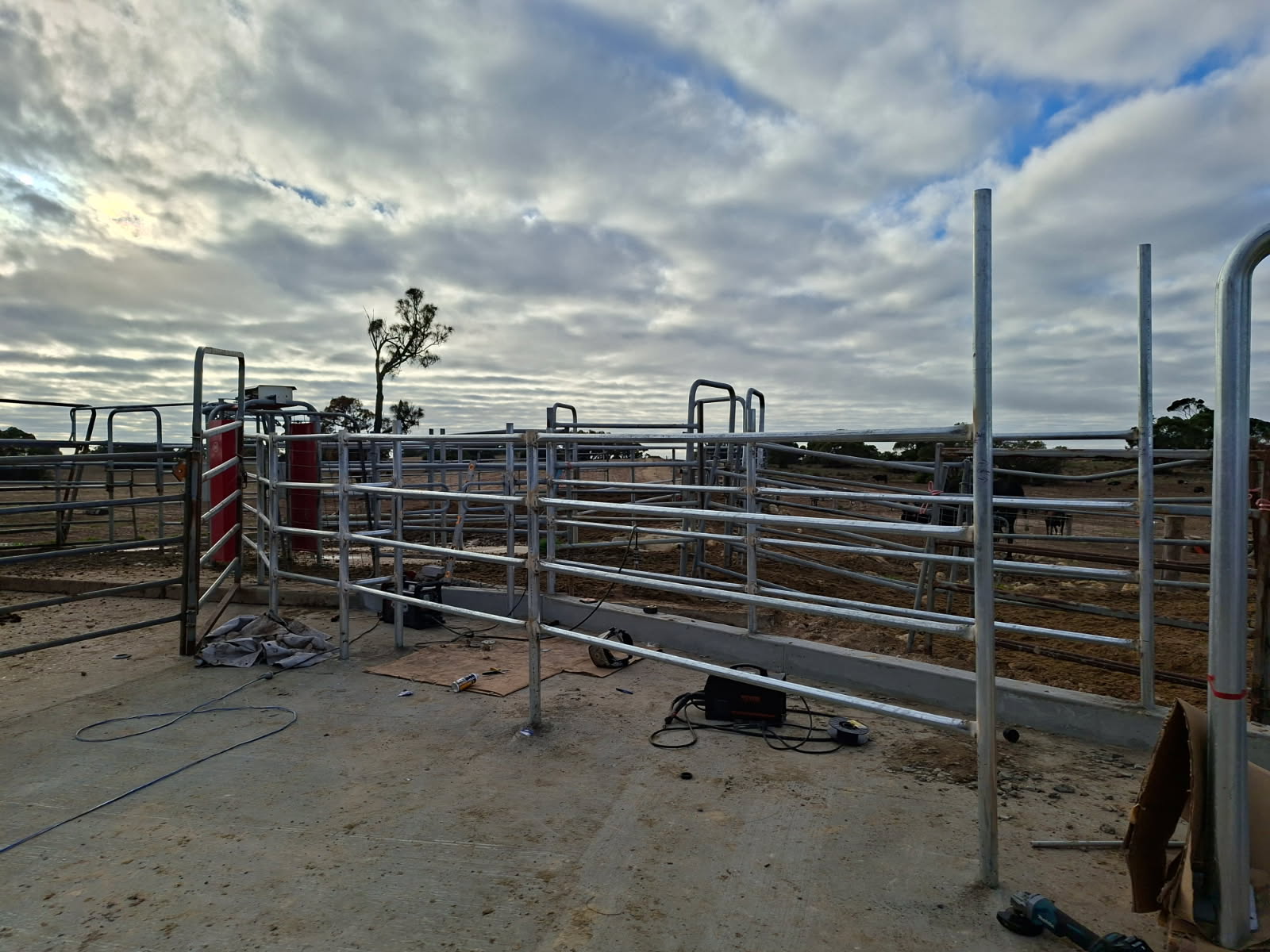 Galvanised cattle yards and custom steel fabrication
